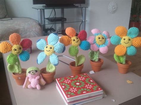 Amigurumi flowers | Amigurumi, Cestas