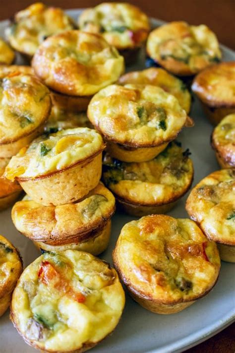 This Easy Vegetarian Mini Quiche Recipe can be served as breakfast, brunch or appetizer. Looks ...