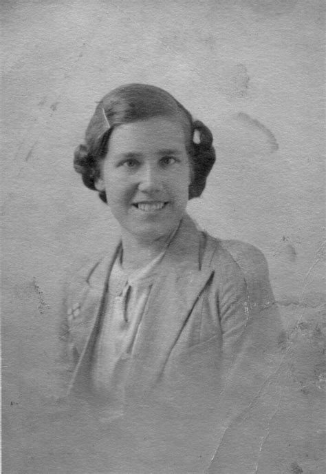 Margaret Welsh 1917-1981 in the 1940's | jimwelsh | Flickr