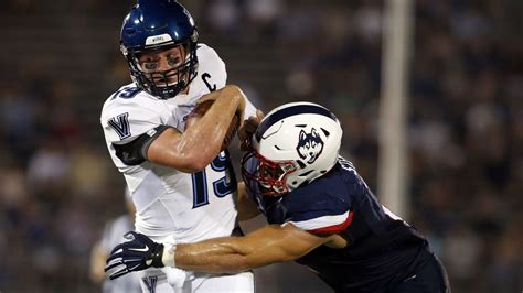 UConn vs. Villanova final score: FCS Wildcats upset by FBS Huskies, 20 ...