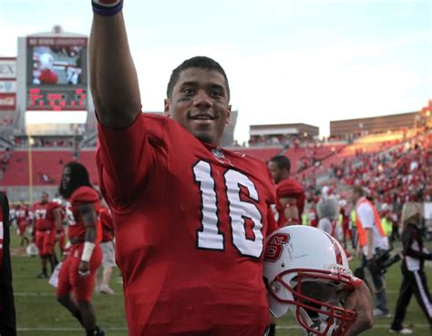 Russell Wilson delivers special message to graduating NC State Wolfpack student-athletes