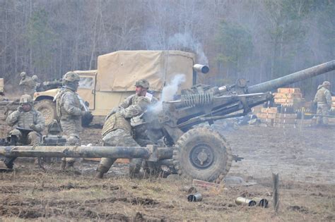 Currahee crew drills with M119 105mm Howitzer | Article | The United ...