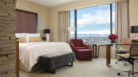 Four Seasons Denver - Book with free breakfast, hotel credit, VIP ...