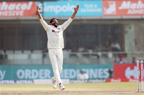 Ravindra Jadeja took two wickets in an over | ESPNcricinfo.com