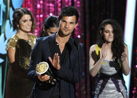 MTV Movie Awards 2012: ?The Twilight Saga: Breaking Dawn? Wins Movie Of The Year, Full List of ...