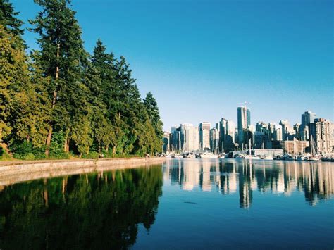 Hiking the Stanley Park Seawall in Vancouver, BC, Canada | Jana Meerman