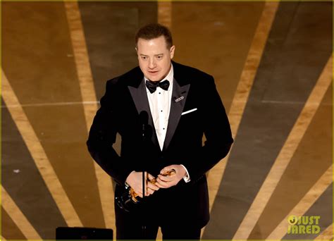 Brendan Fraser Wins Best Actor at Oscars 2023, Jokes About Living in the Multiverse in Emotional ...