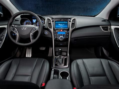 2013 Hyundai Elantra: 35 Interior Photos | U.S. News