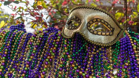 Your Guide To Visiting New Orleans During Mardi Gras