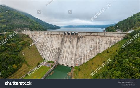 Bicaz Stejaru Hydroelectric Power Station Dam Stock Photo 2040253121 | Shutterstock