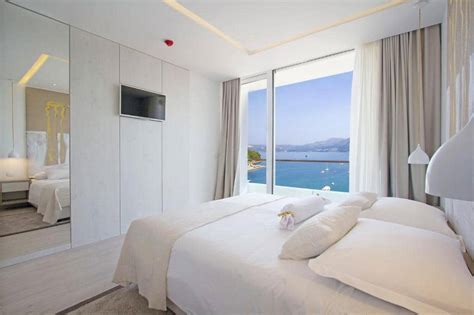 Hotel Cavtat - Hotel in Cavtat near Dubrovnik