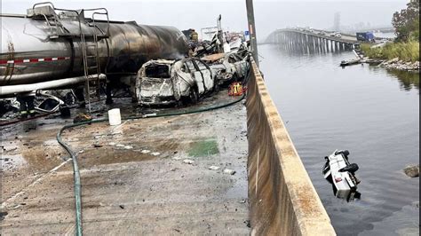 Death toll rises to 8 in I-55 pileup caused by 'super fog'; bridge will need significant repairs