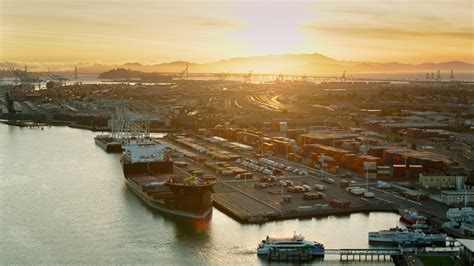 Port of Oakland posts September loss - Port Technology International