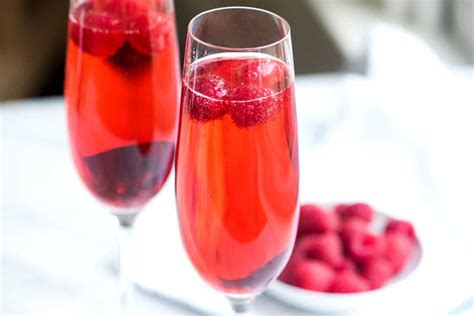 Kir Cocktail Recipe - CockTail Seeker