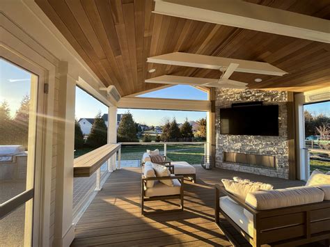 10 Top Deck Trends of Summer 2023, According to Experts