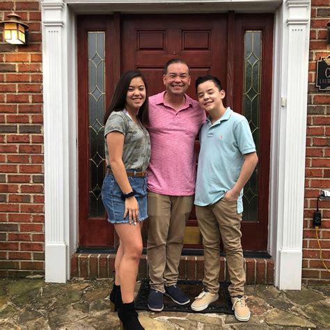 Jon Gosselin celebrates his, Kate's sextuplets' 19th birthday