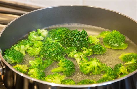 Blanching - How To Blanch Vegetables - Liana's Kitchen