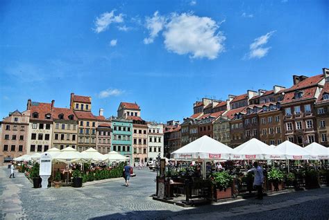 Top 10 Fascinating Facts about Warsaw Old Town - Discover Walks Blog