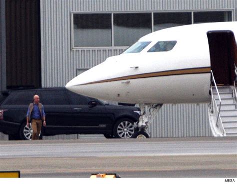 Jeff Bezos Spotted for First Time Since Divorce News Boarding Private Jet