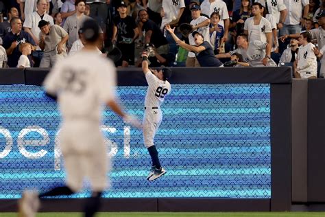 WATCH: Aaron Judge Makes A Miraculous Catch - Fastball