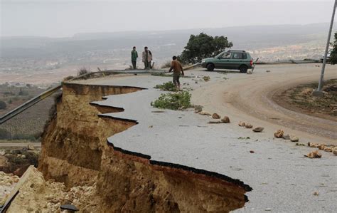 Floods devastate eastern Libya, thousands missing and feared dead | PBS ...