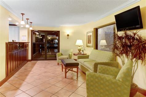 Days Inn by Wyndham Kissimmee West | Kissimmee, FL Hotels