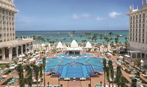 Riu Palace Aruba Wedding - Modern Destination Weddings