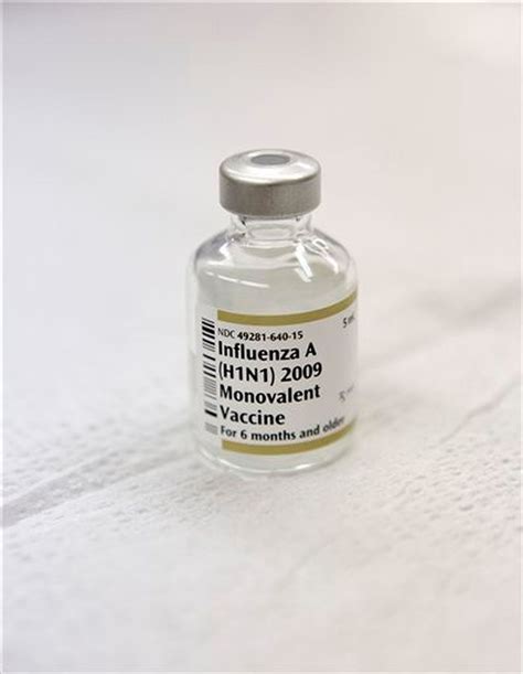 Swine flu vaccine in Harrisburg is available only for students within the district - pennlive.com