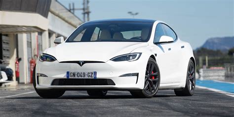 Tesla Model S Track Package: Full details revealed | Carwow