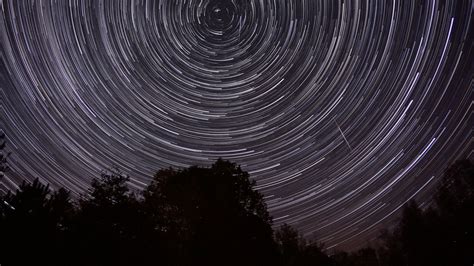 How To Watch Tonight's Orionid Meteor Shower In Australia | Lifehacker ...