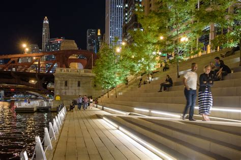 7 Things You Didn't Know About the Chicago Riverwalk | Choose Chicago