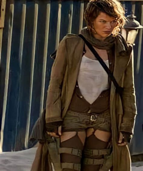 Resident Evil Extinction Alice Beige Long Coat