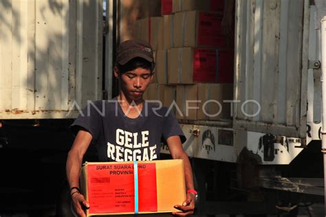 DISTRIBUSI LOGISTIK PEMILU | ANTARA Foto