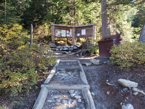 A Fall Hike on the Snow Lake Trail - Boating Journey