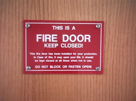 I Dig Hardware » Fire Door Sign