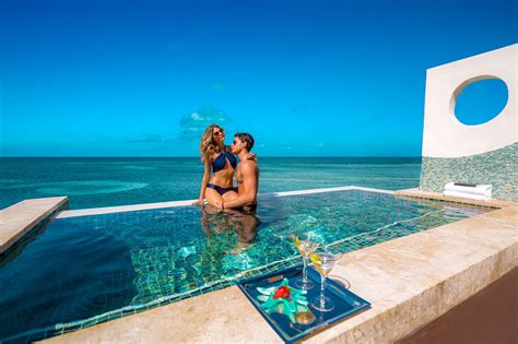 10 Most Romantic Caribbean Honeymoon Suites | SANDALS