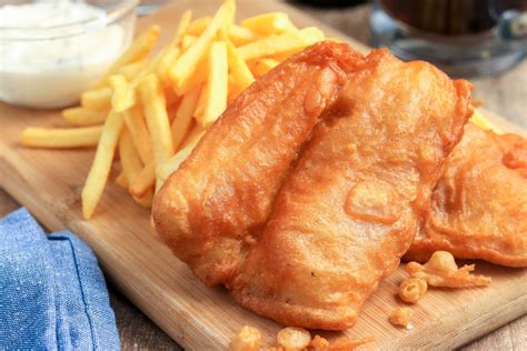 14 Easy Steps to Delicious British Fish and Chips | British fish and ...