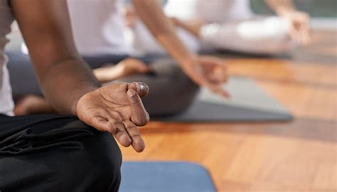 Buddhism's 5 Types of Yoga - SportsRec