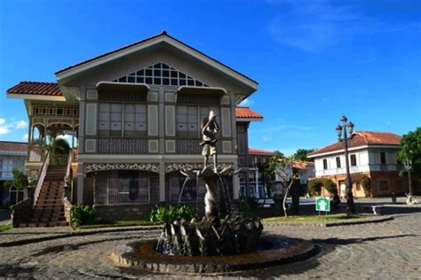 Las Casas Filipinas de Acuzar Day Tour - Thoughts and Tips | Take the Travel