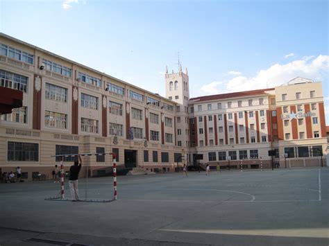 Archivo:Colegio San Juan Bautista de La Salle, Valladolid.jpg ...