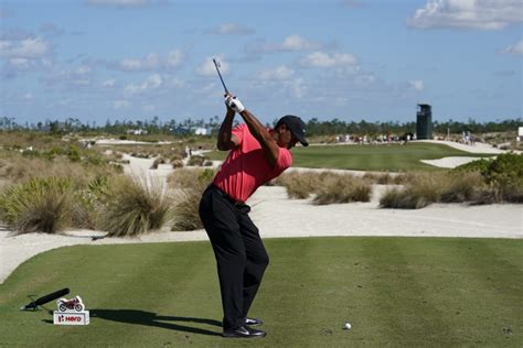 Breaking Down Tiger Woods' New Swing | Golf News and Tour Information | Golf Digest