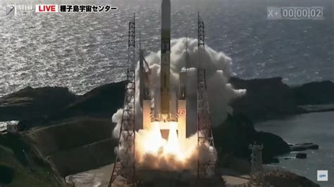 Japan's Lunar Lander On Its Way to the Moon with Successful Rocket ...