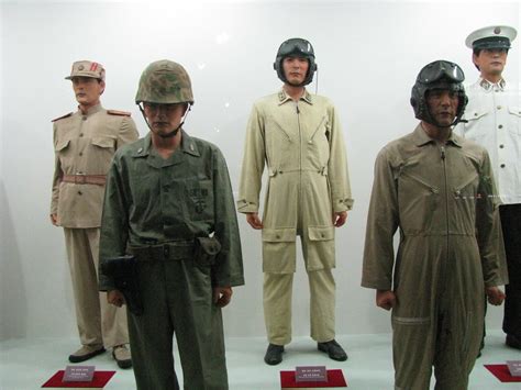 Korean War Uniforms | The front row is the ROK and the back … | Flickr