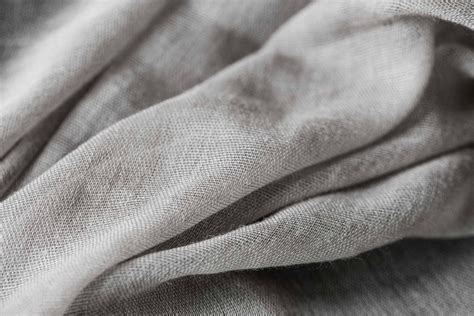 What is Linen Fabric? Understanding the Benefits of this Sustainable Material — Better Goodness