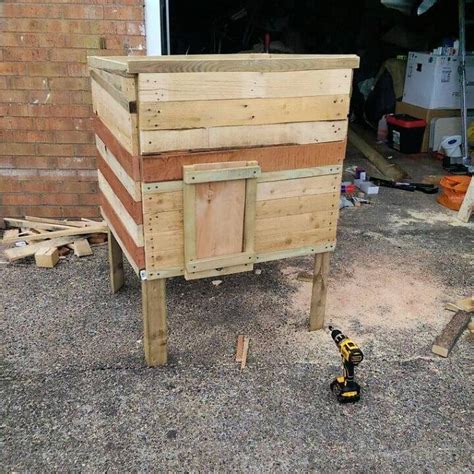 20 Pallet Chicken Coop Plans You Can Build On Low Budget