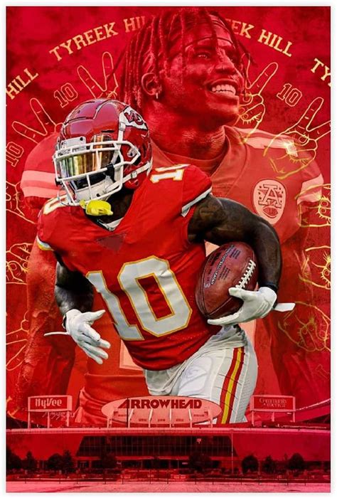 Amazon.com: YANGGUANG Tyreek Hill Posters Portrait Art 2 Canvas Bedroom ...