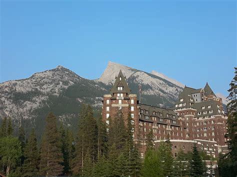 12 Unique Things to Do at the Fairmont Banff Springs - Forever Lost In Travel