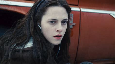 Bella Twilight trailer 3 HQ - Bella Swan Image (2558419) - Fanpop