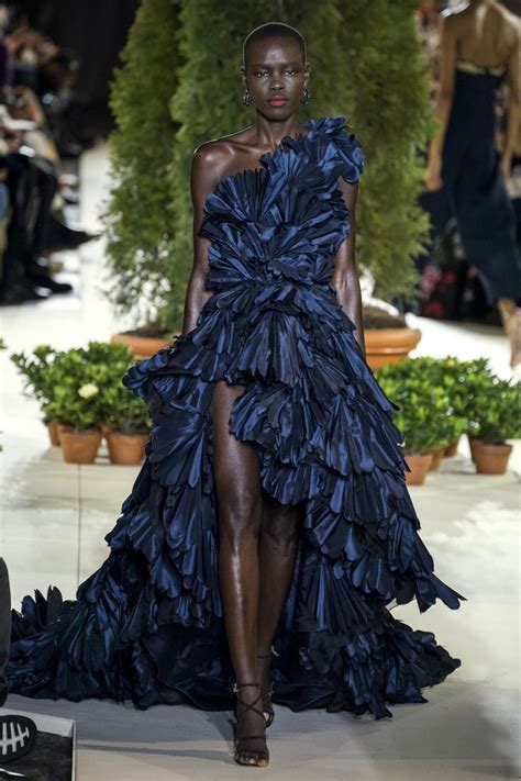 The Most Gorgeous Runway Dresses Of The Decade | Couture fashion ...