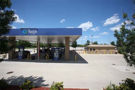 Sams Club Gas Station - Evanston, Illinois